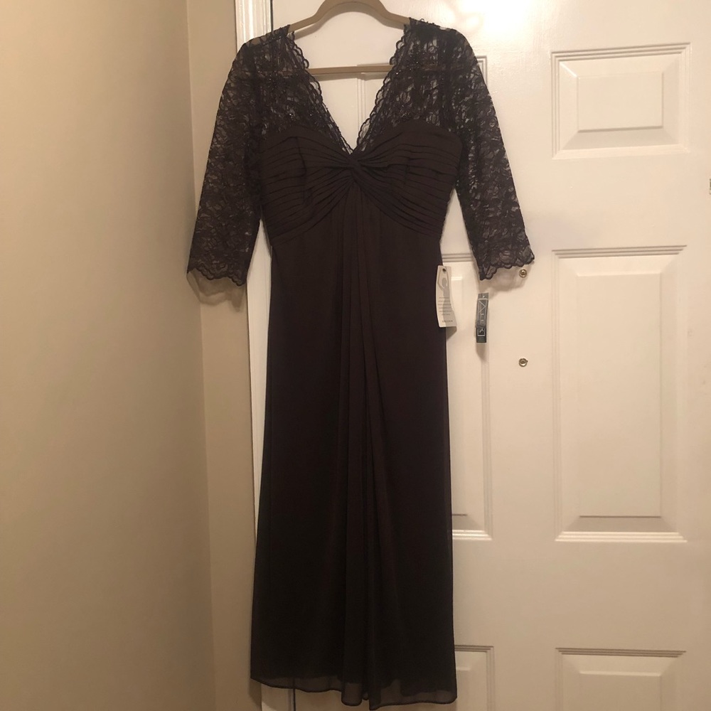 Brown dress with lace bodice
